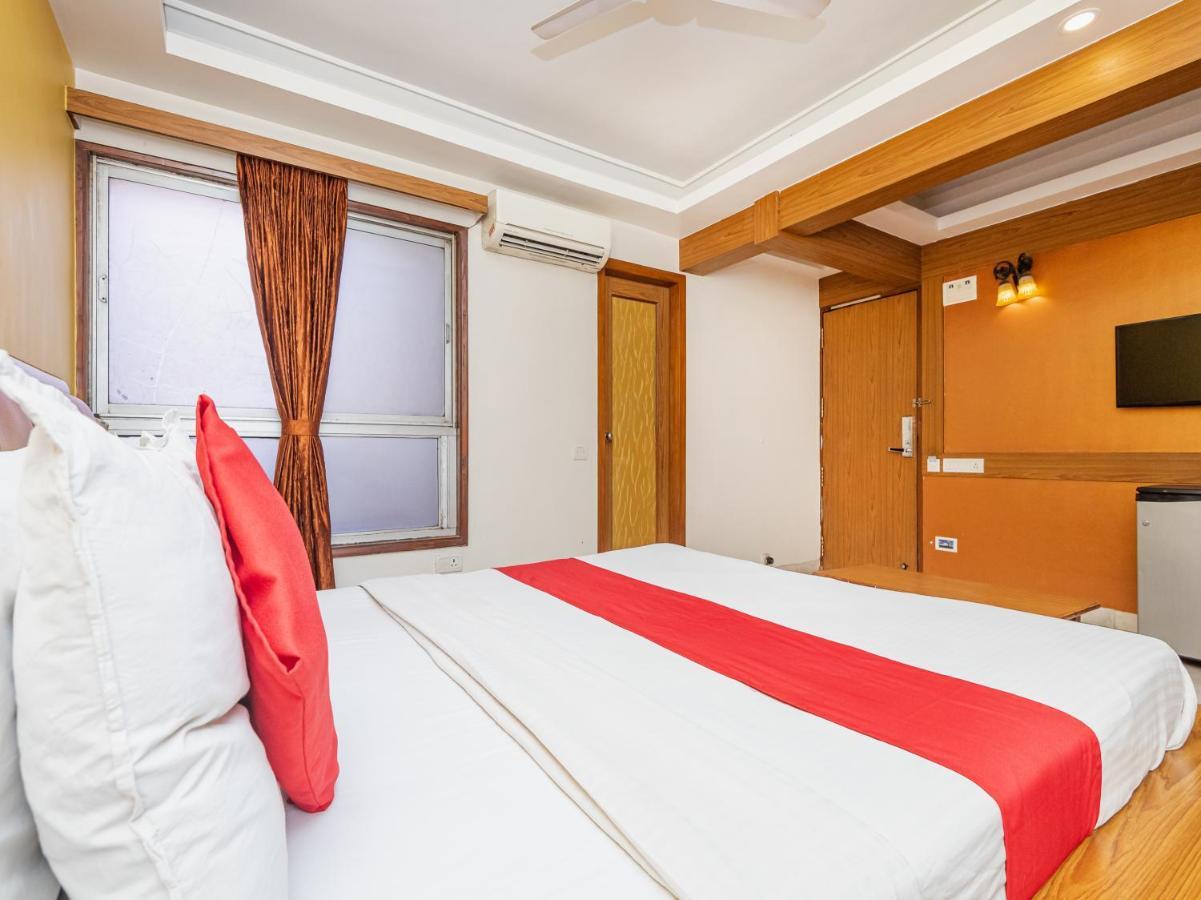 Hotel Balwas سورات المظهر الخارجي الصورة