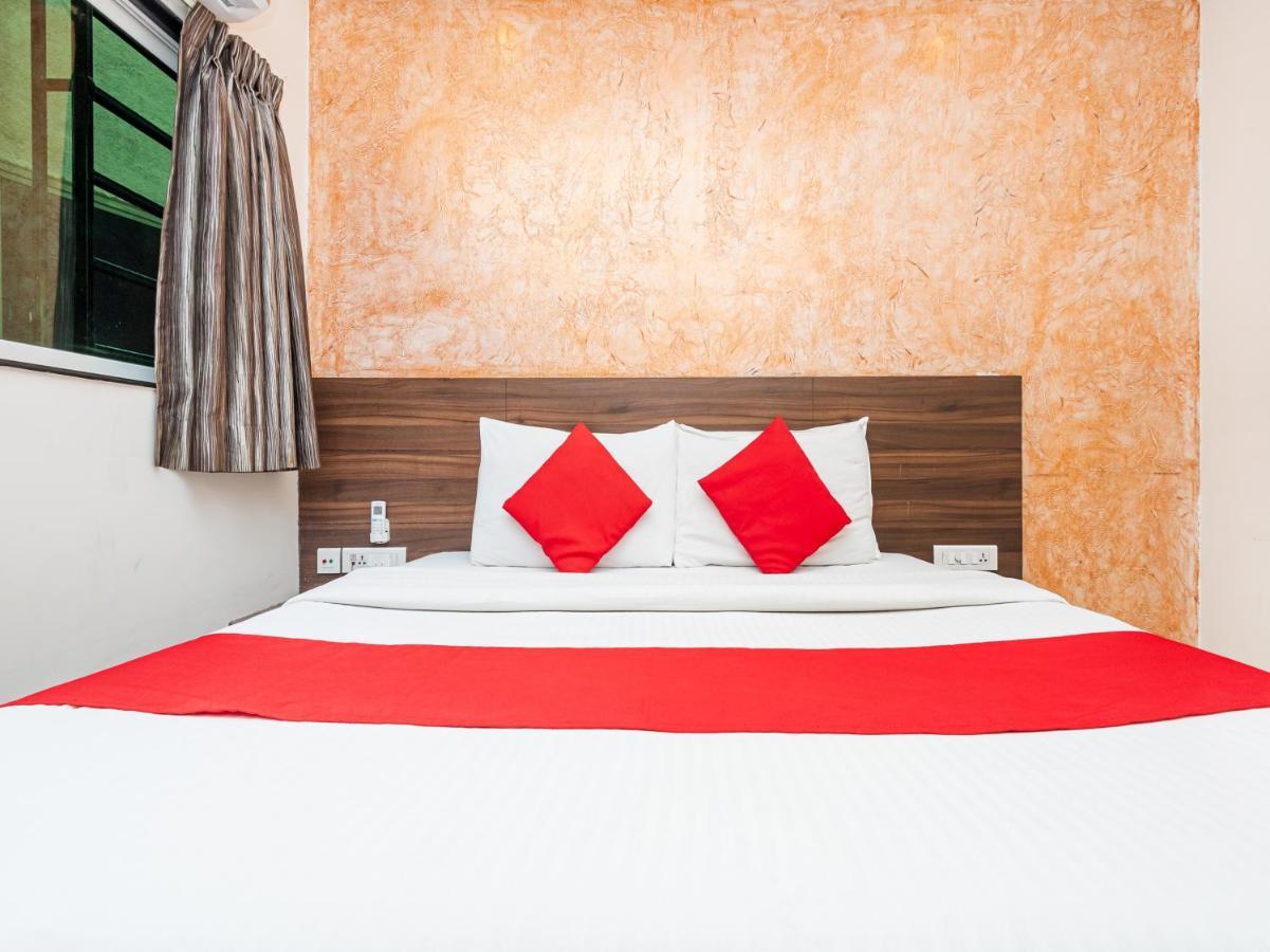 Hotel Balwas سورات المظهر الخارجي الصورة