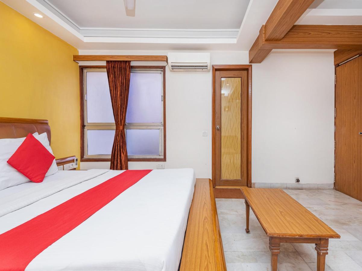 Hotel Balwas سورات المظهر الخارجي الصورة