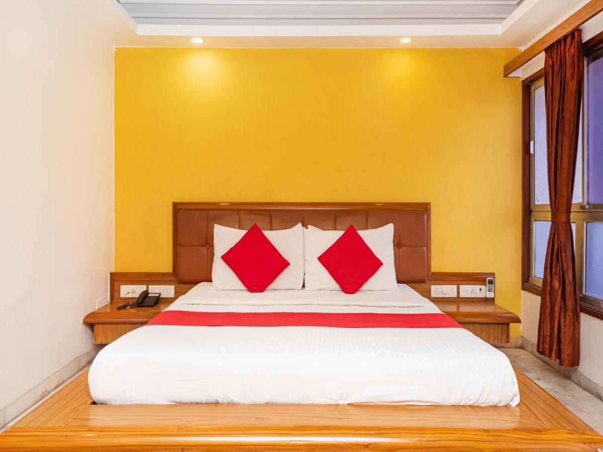 Hotel Balwas سورات المظهر الخارجي الصورة