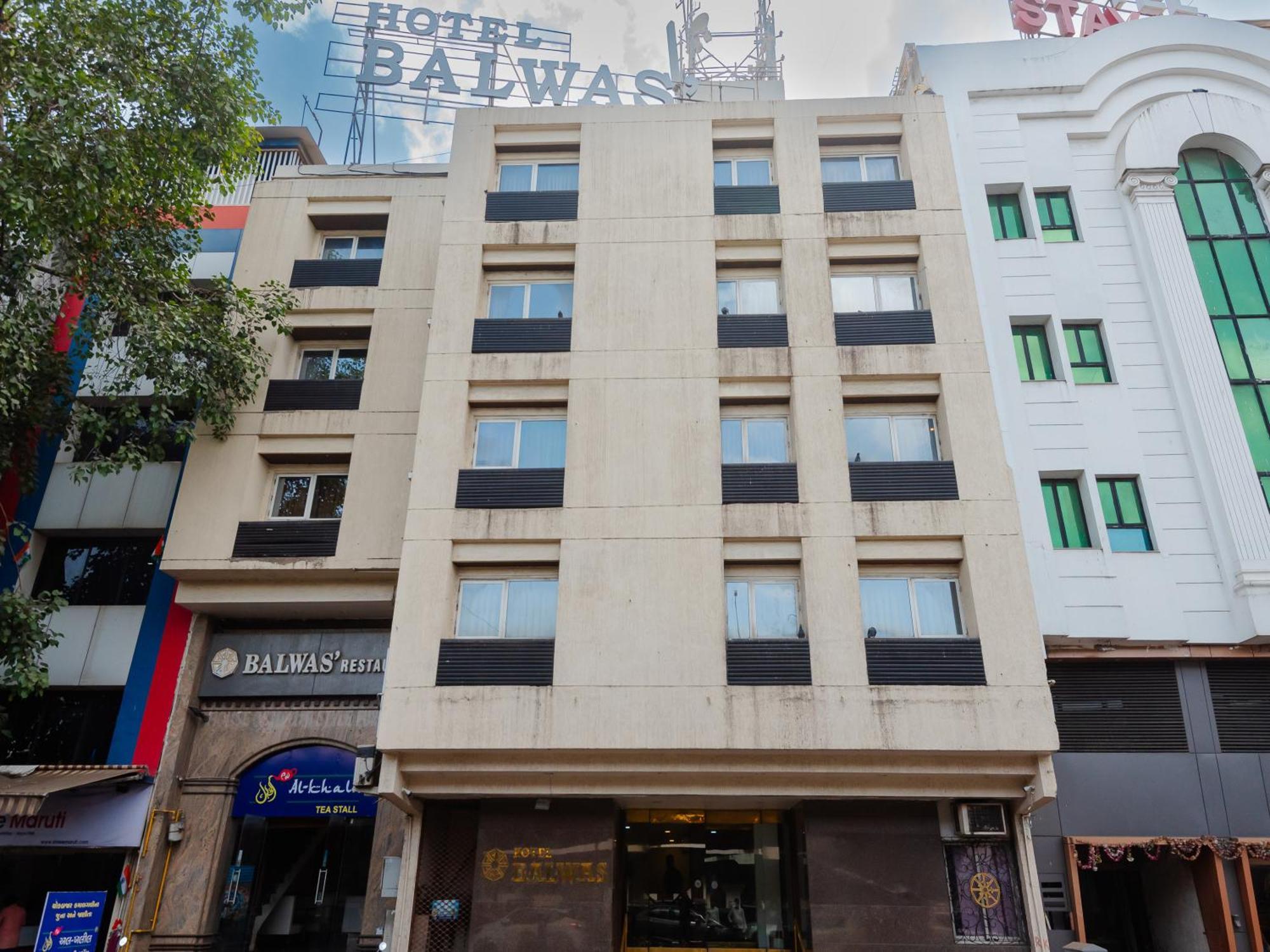 Hotel Balwas سورات المظهر الخارجي الصورة