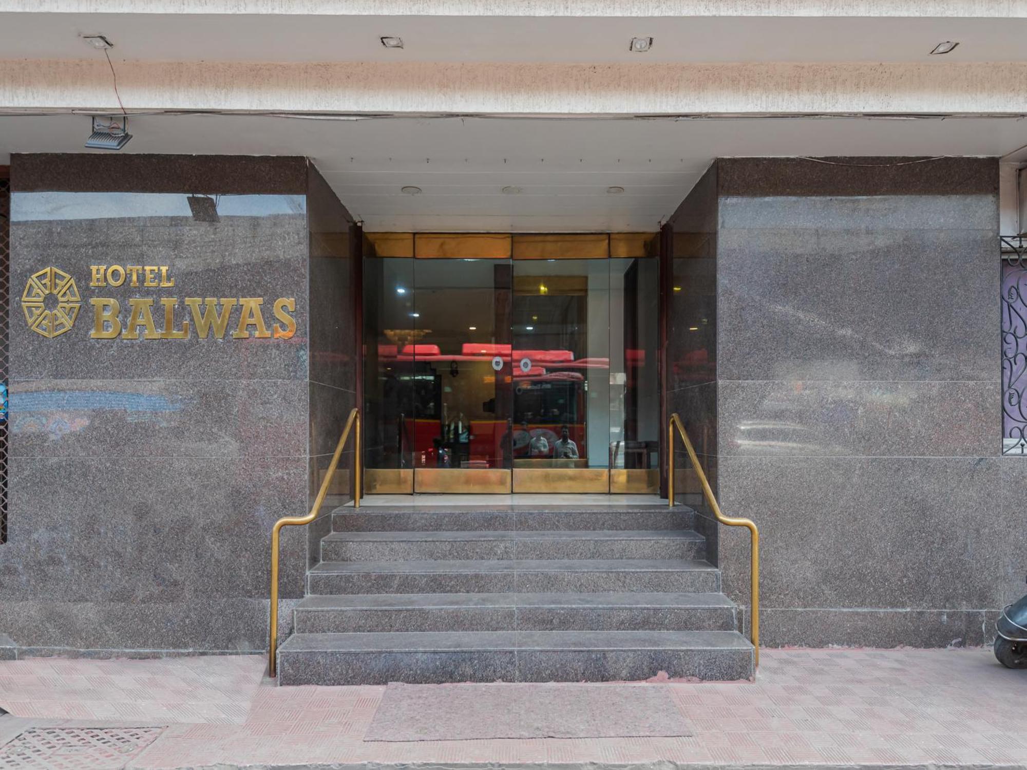 Hotel Balwas سورات المظهر الخارجي الصورة